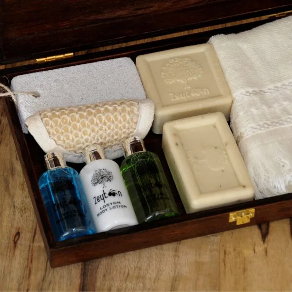Yakamoz Bathroom Set – Small — detail